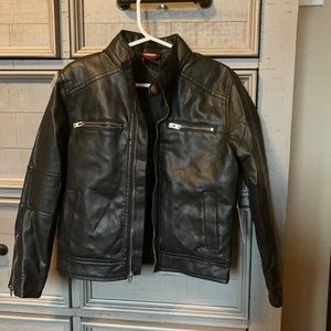 Black size 5 Arizona leather jacket